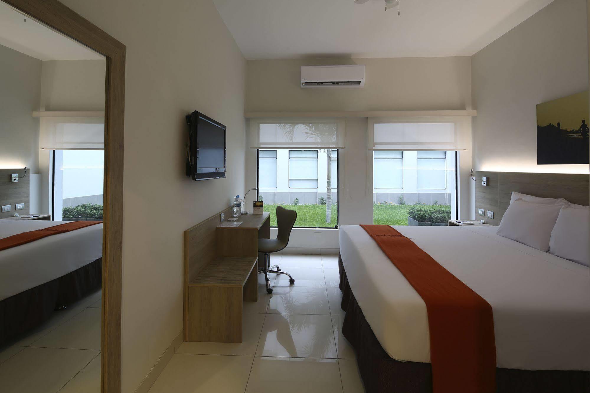 Casa Andina Standard Piura Hotell Exteriör bild